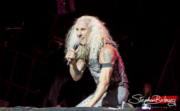 TWISTED SISTER