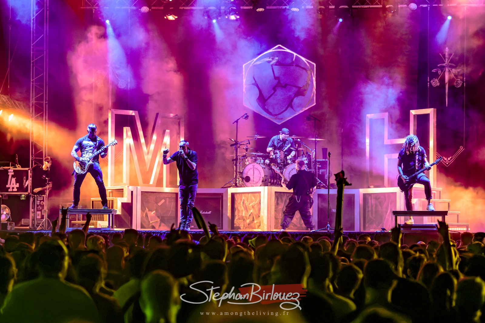 MASS HYSTERIA - Festival 666