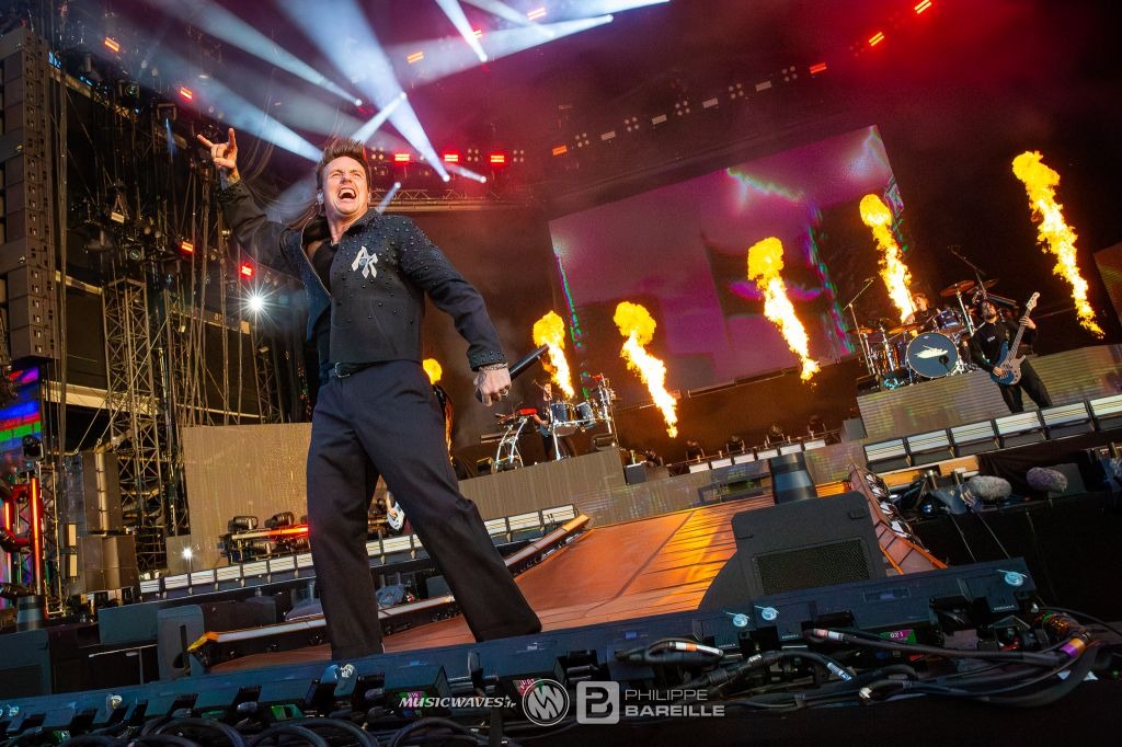 PAPA ROACH