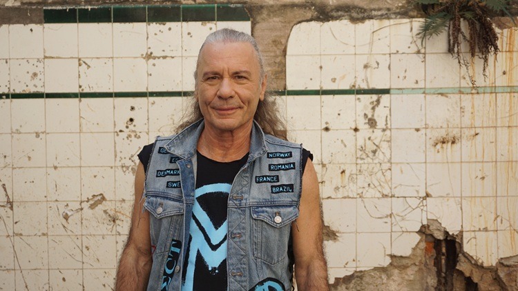 Bruce Dickinson